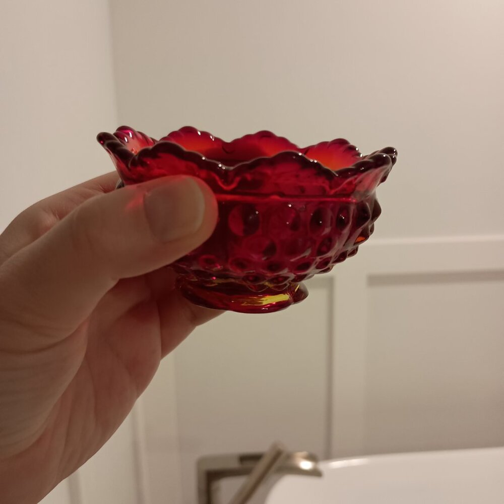 Vintage 1974 red hobnail fairy lamp light - Picture 2 of 9